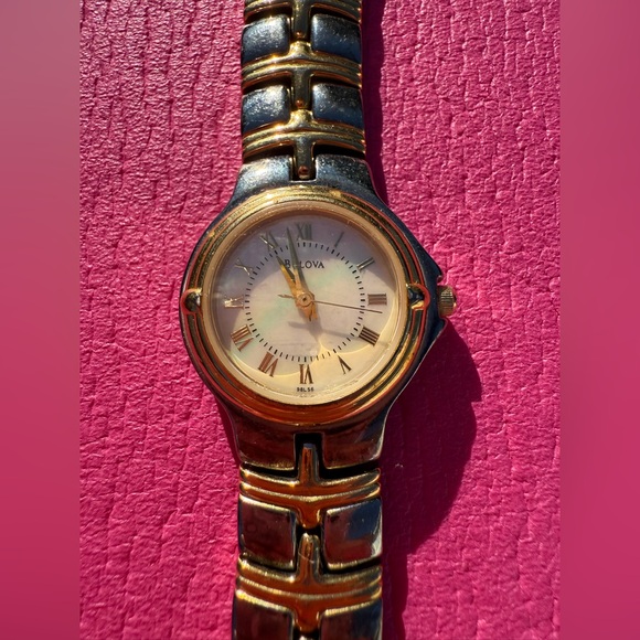 Bulova women’s watch silver gold color (two-tone) - Picture 2 of 3